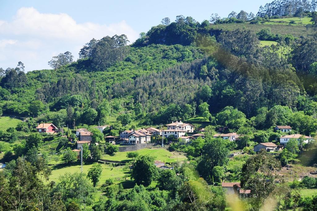 Casa Rural Llugaron I Pensionat Miravalles Exteriör bild